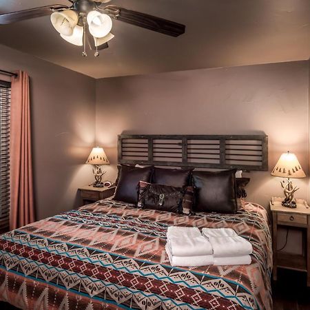 Fifth Dimension, 2 Bedrooms, Wifi, Hot Tub, Game Table, Grill, Sleeps 4 Ruidoso Eksteriør bilde