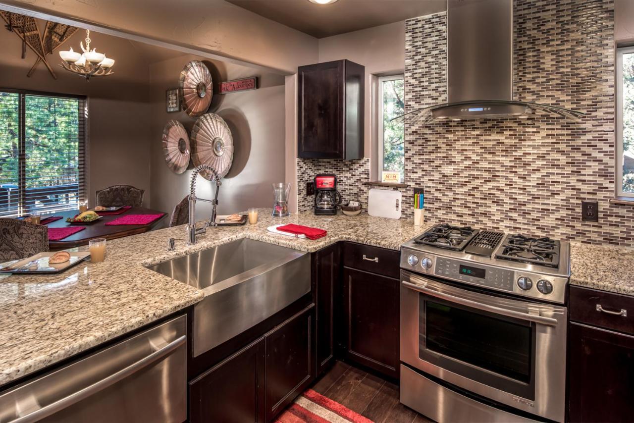 Fifth Dimension, 2 Bedrooms, Wifi, Hot Tub, Game Table, Grill, Sleeps 4 Ruidoso Eksteriør bilde